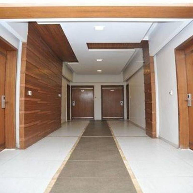 Hotel Kanak Comfort Ahmadabad Zewnętrze zdjęcie