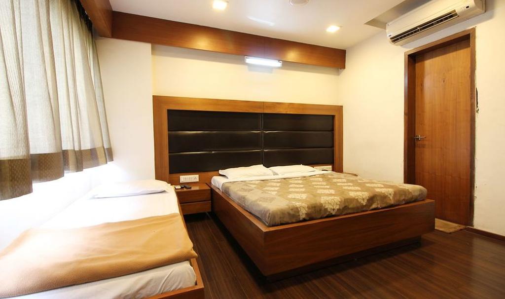 Hotel Kanak Comfort Ahmadabad Pokój zdjęcie